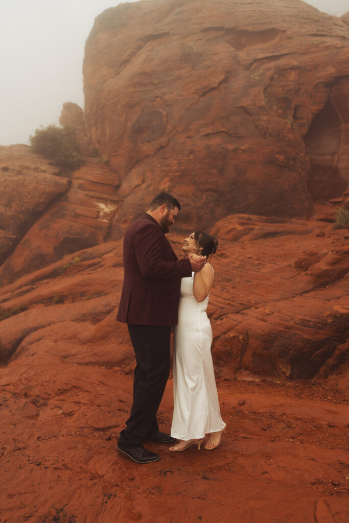 Red Rock Las Vegas Elopement Couple getting married in Red Rock elopement photographer